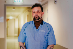 Robbie Tempesta står i gang.