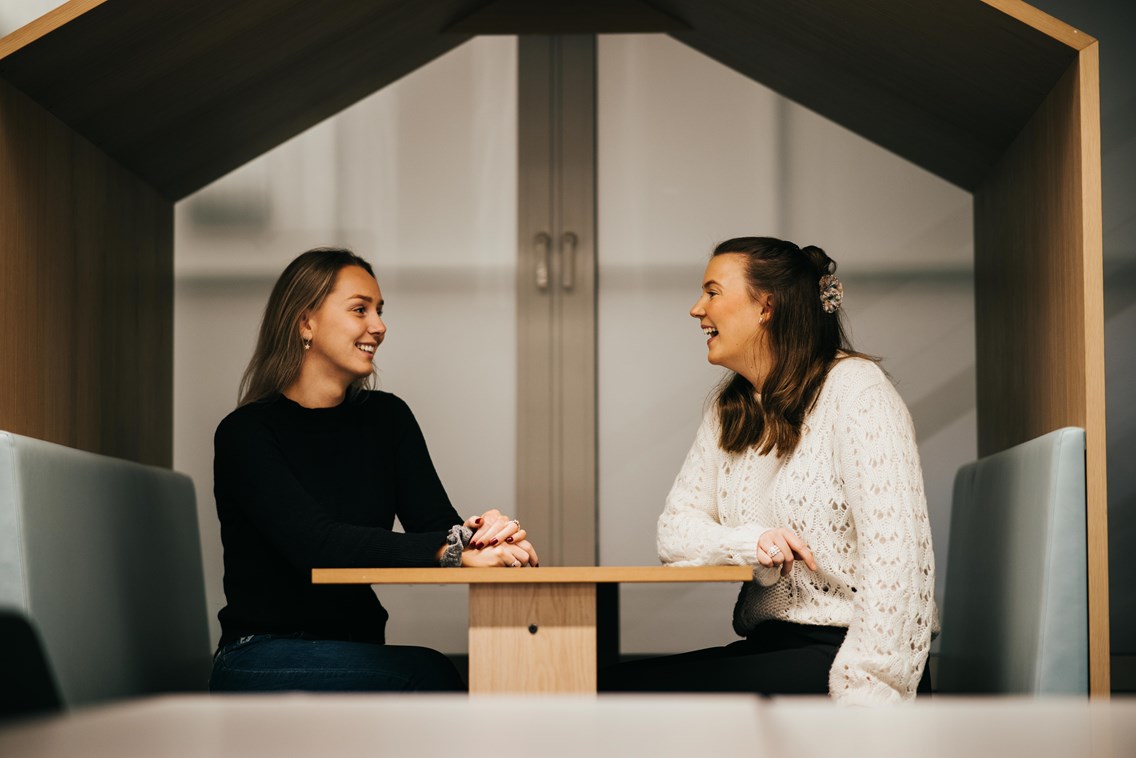 To masterstudenter på Høyskolen Kristiania
