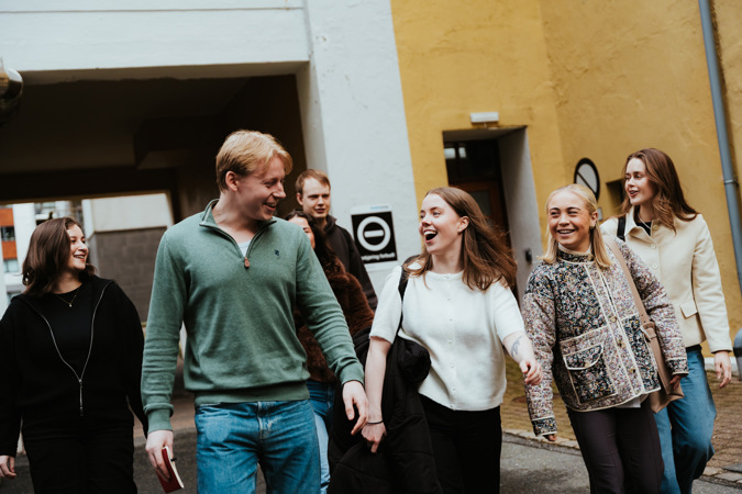 Bildelenke til side om studentforeninger.