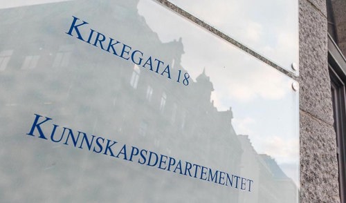 10 grunner til å endre akkrediteringskravene