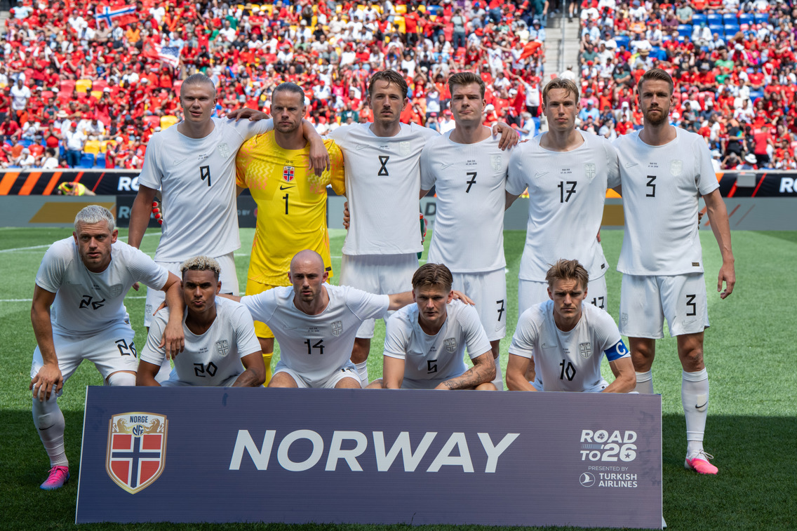 Startelleveren til Norges herrelandslag i fotball stiller opp før kampen 7. juni 2026.