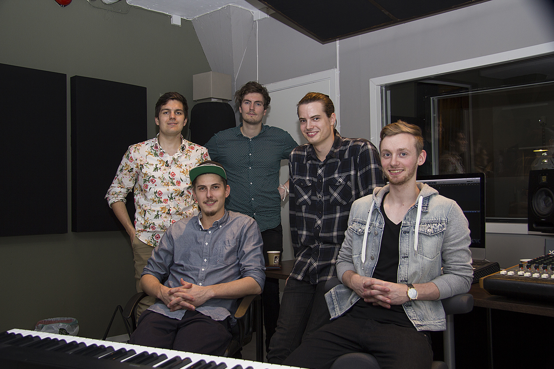 studio002