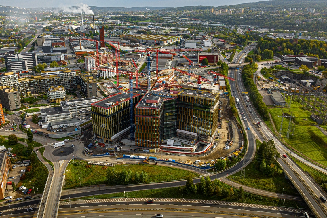 Dronebilde av Construction City