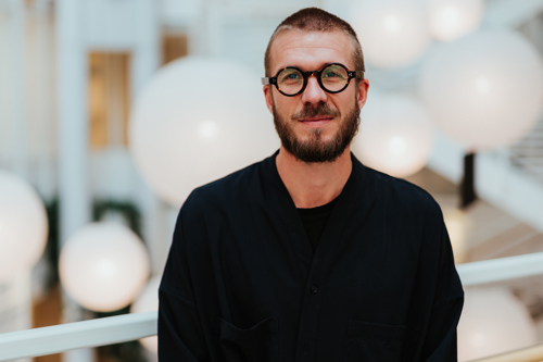 Ansattbilde av Håkon Njøten.