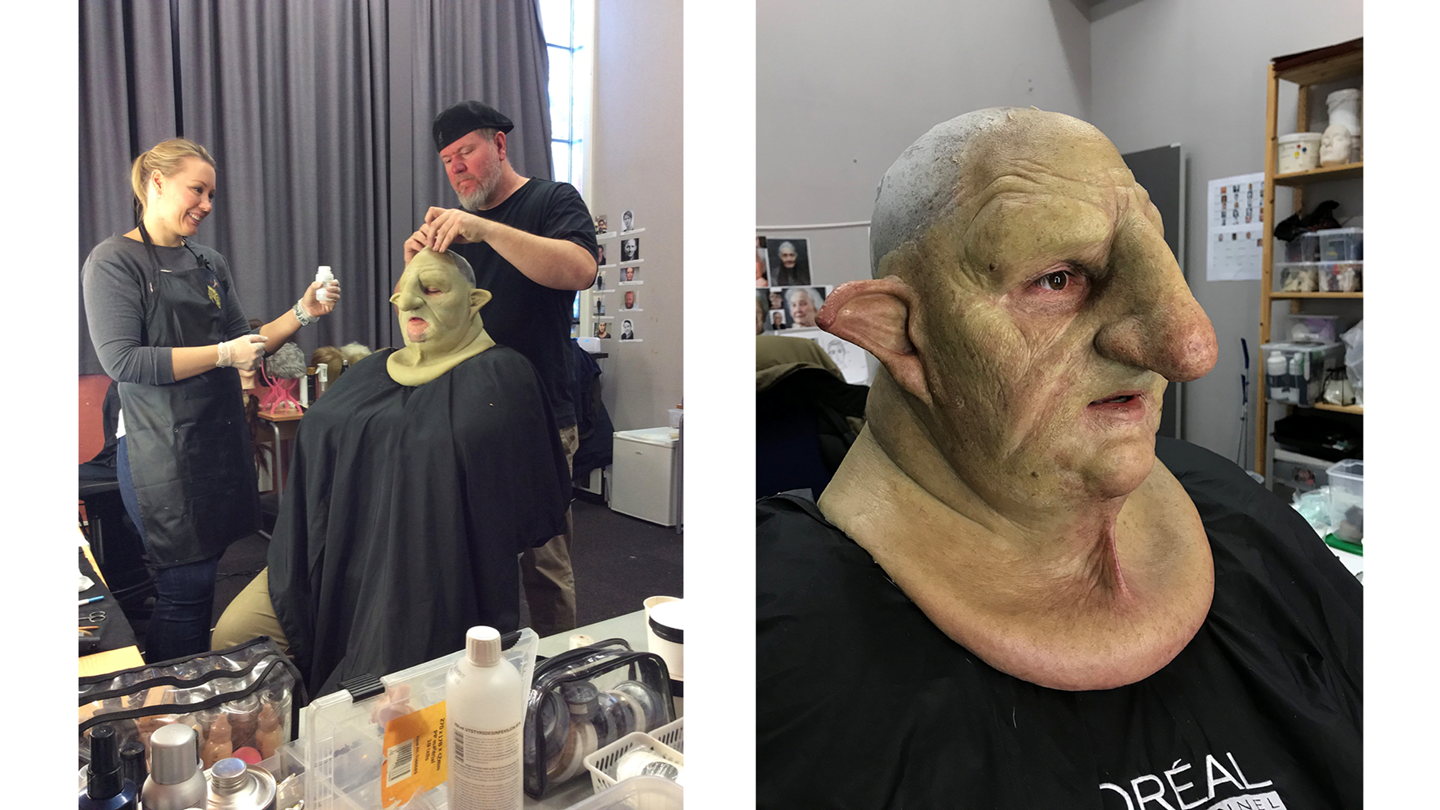 To bilder. På den ene ser man Jim Udenberg sammen med en assistent sette en maske på en skuespiller. På det andre bildet kan man se resultatet på skuespilleren.