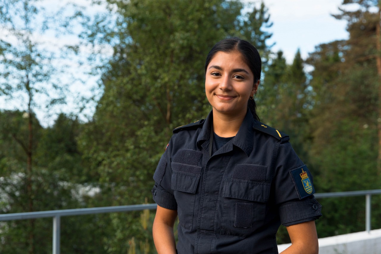 Simran Kaur, HR-student ved Høsykolen Kristiania, er Forsvarets første praksisstudent