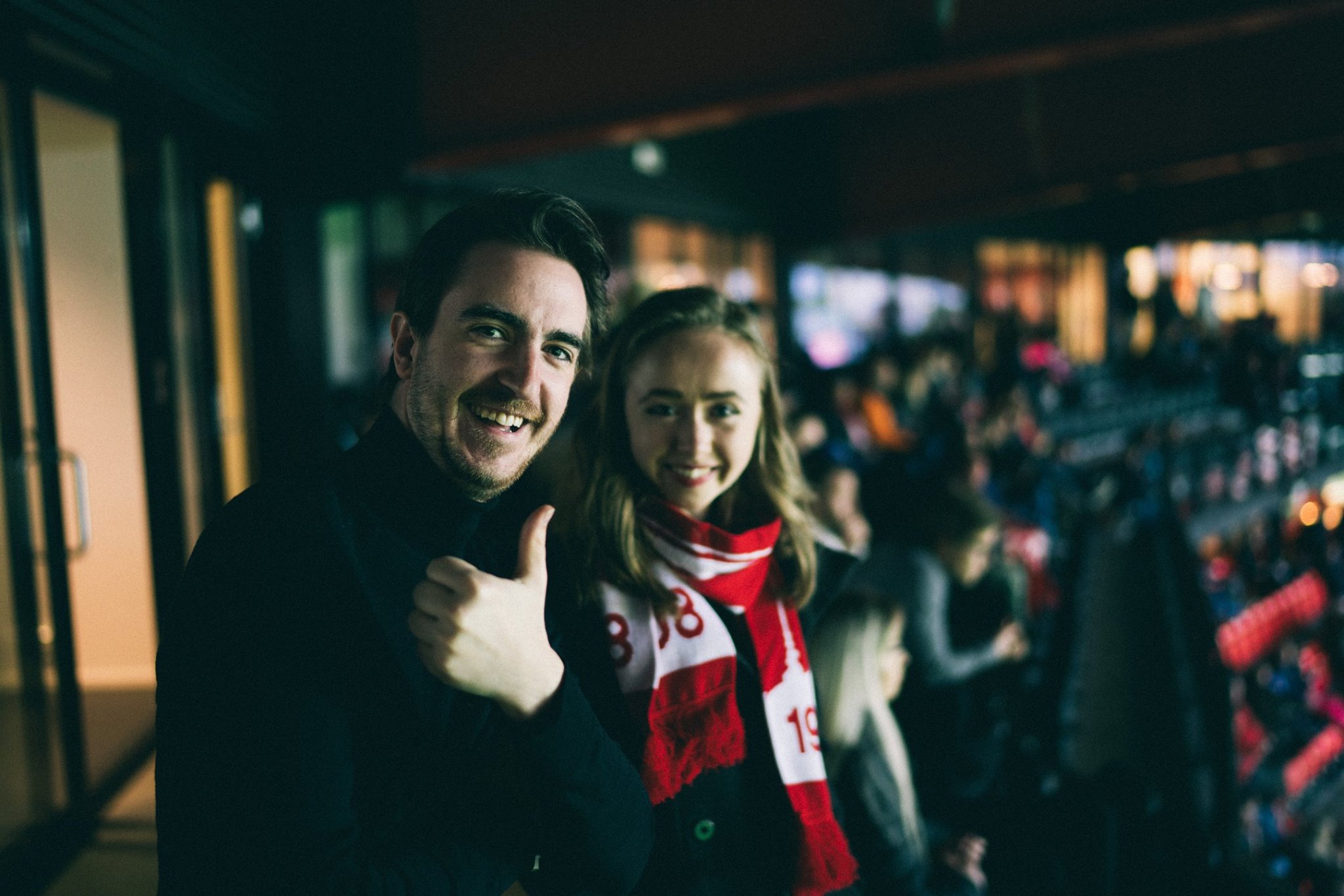 Reklamekollektivet har blant annet fornyet merkevaren til Sportsklubben Brann. Her Thomas Birkeland og Vilde Moen Hudson.