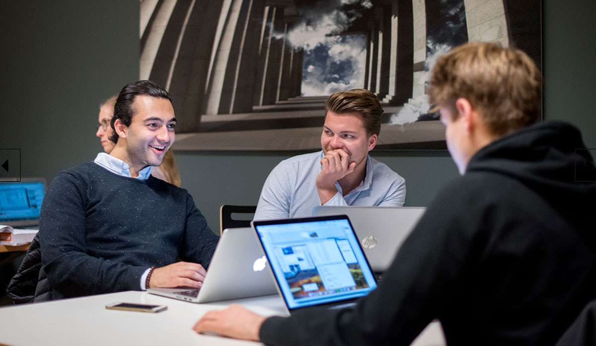 Jobbet halvt og studerte på fulltid