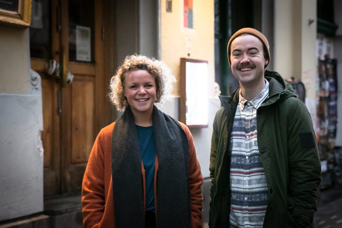 Tidligere skuespillstudenter, Håkon T. Nielsen og Miriam Sollie, klare for Vinterlysfestivalen. Foto: Camilla Storvollen