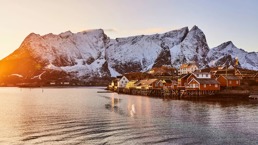 Lofoten i solnedgangen
