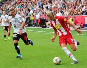 Fotballspillere sprinter stadig mer