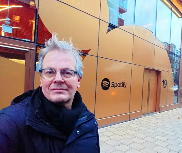 Audun Molde utenfor Spotifys hovedkontor