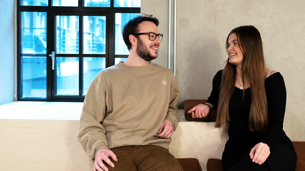 Foto av Erik Fjermestad og Sunniva Hausttveit.