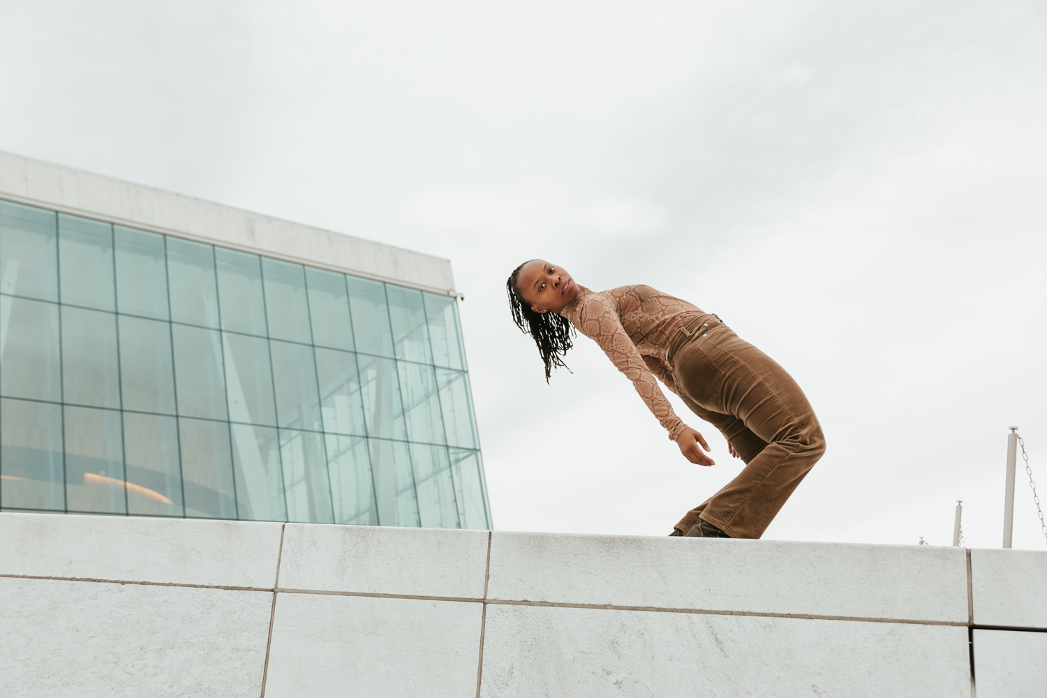 Som utøvende danser, pedagog og koreograf jobber Ornilia Percia Ubisse kontinuerlig med å opprettholde balansen.