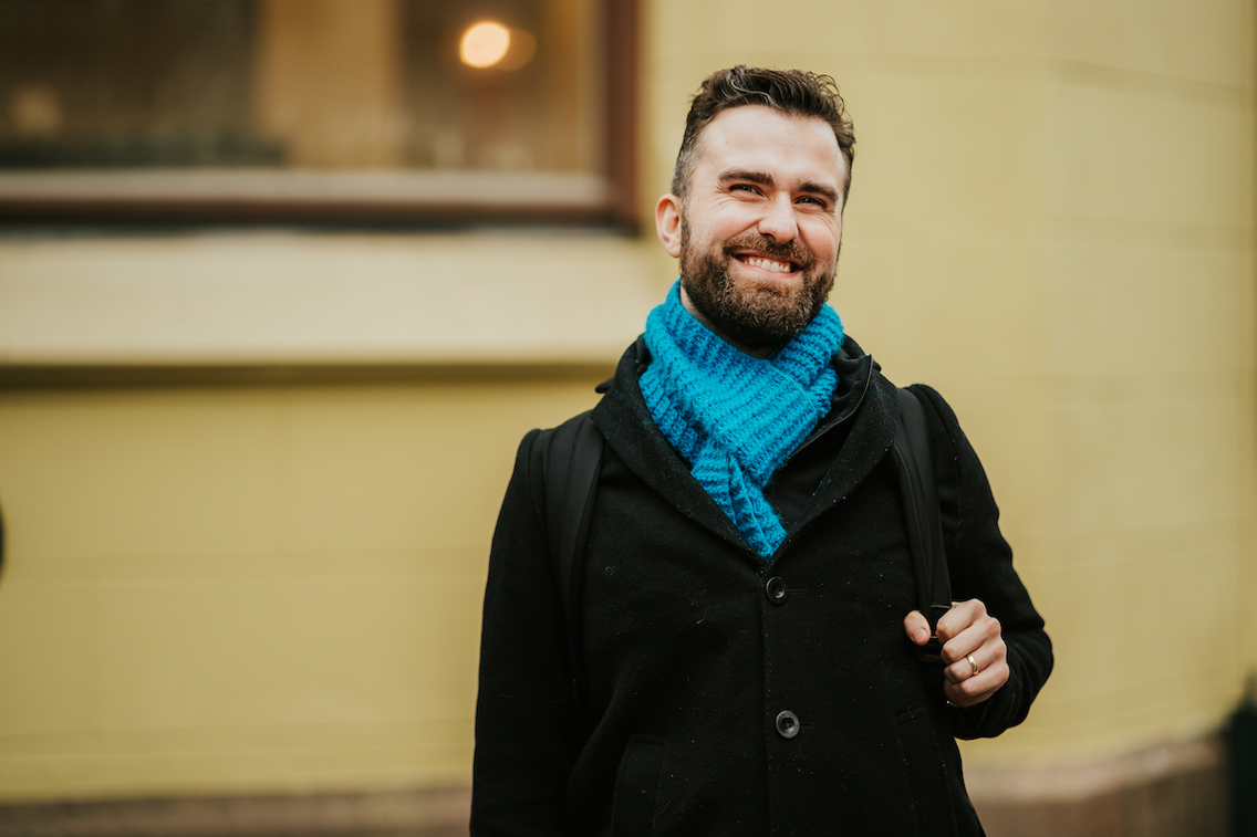 Stian Kvålshagen avbildet utenfor Kristiania.