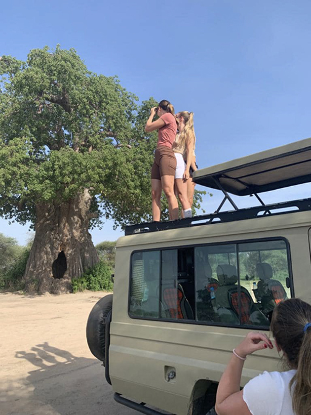 Studenter på safari.