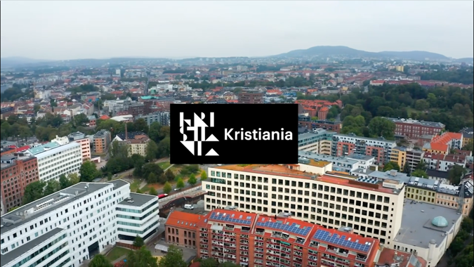 Oversiktsbilde av fasaden til Kristianias bygg i Urtegata og området rundt