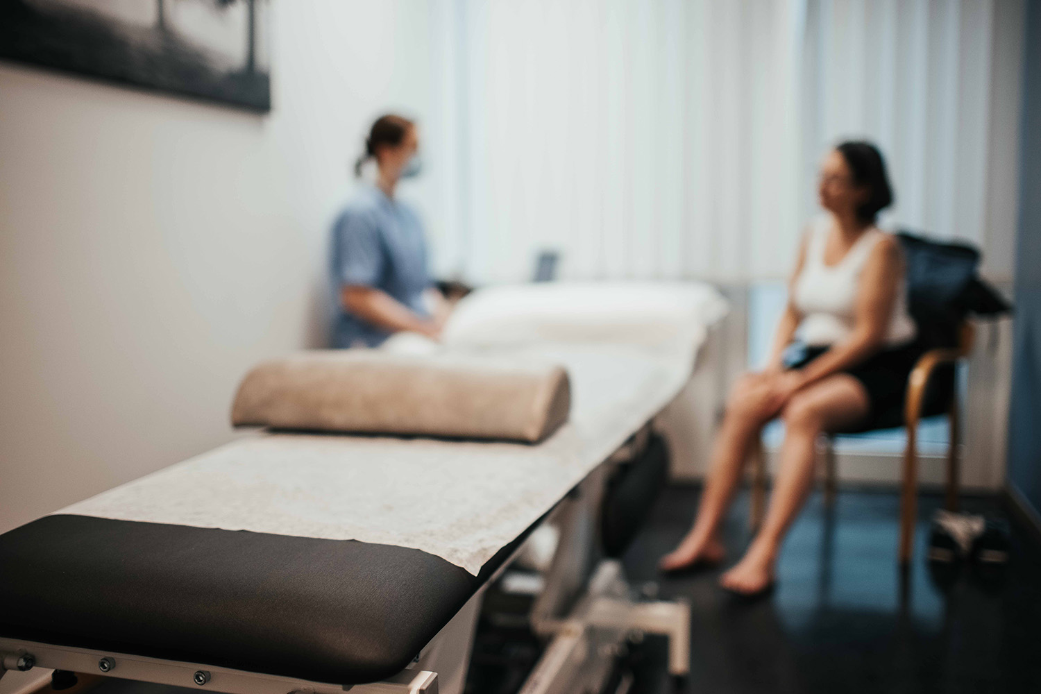 Pasient får behandling på Høyskolen Kristianias studentklinikk.