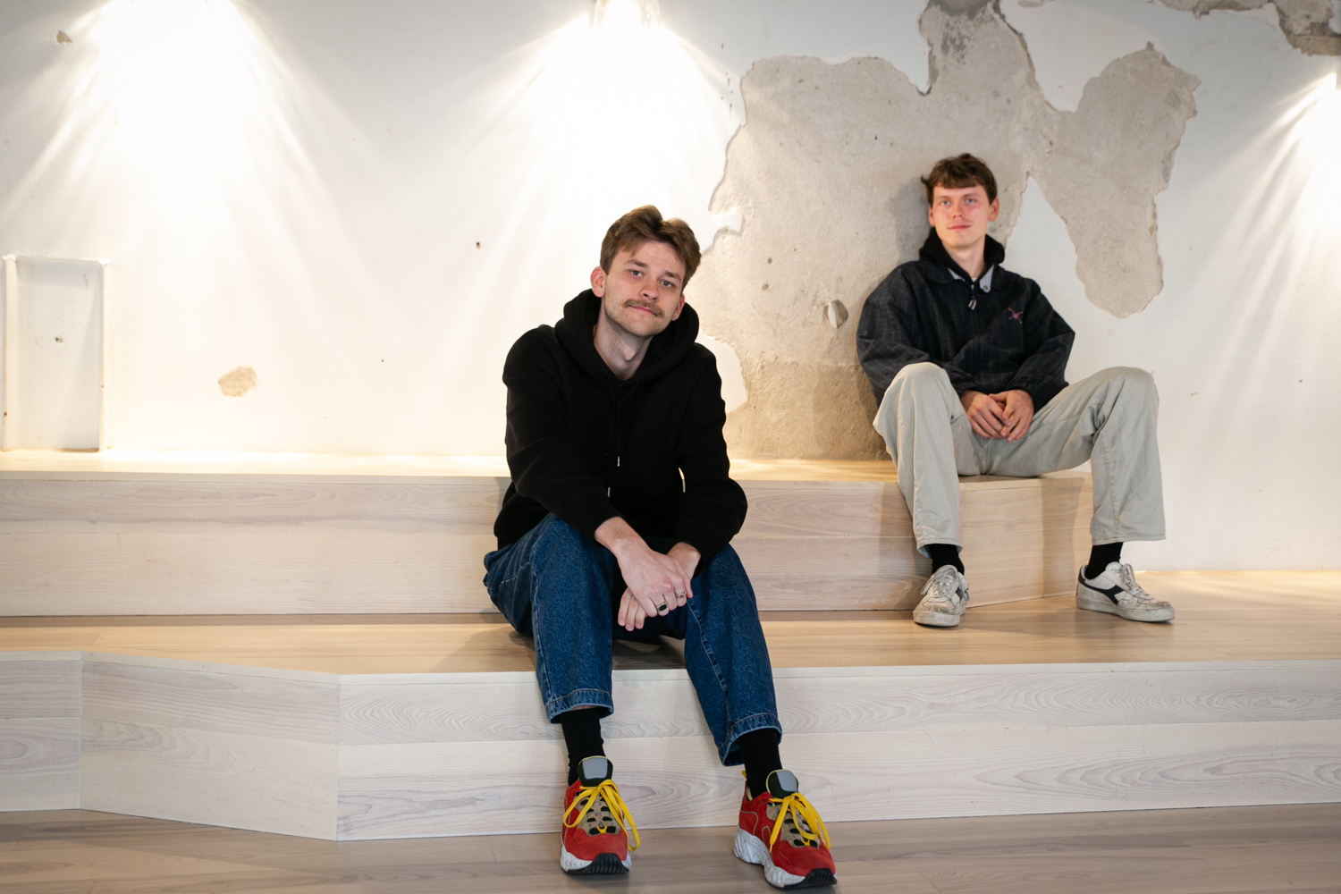 Foto av Henrik Posner og Ludvik Vikan på Sentralen i Oslo.