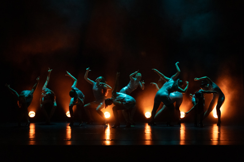 Dansere på en scene