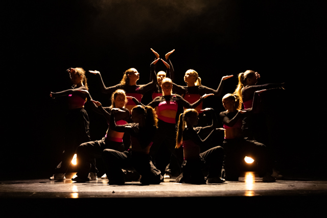 Dansere på en scene