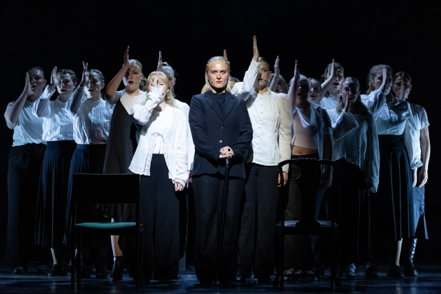 Skuespillere på en scene